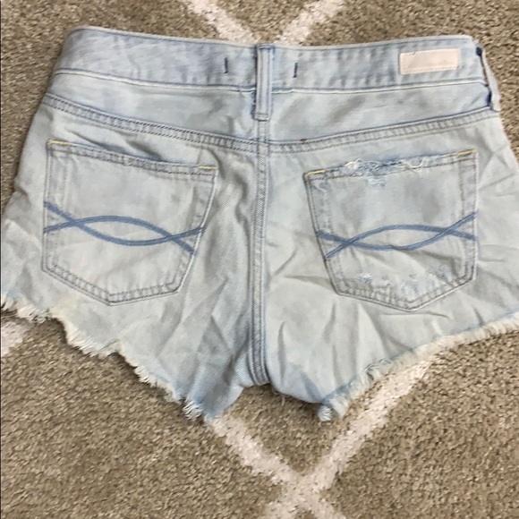 A&F Ripped Jean Shorts - Picture 2 of 2